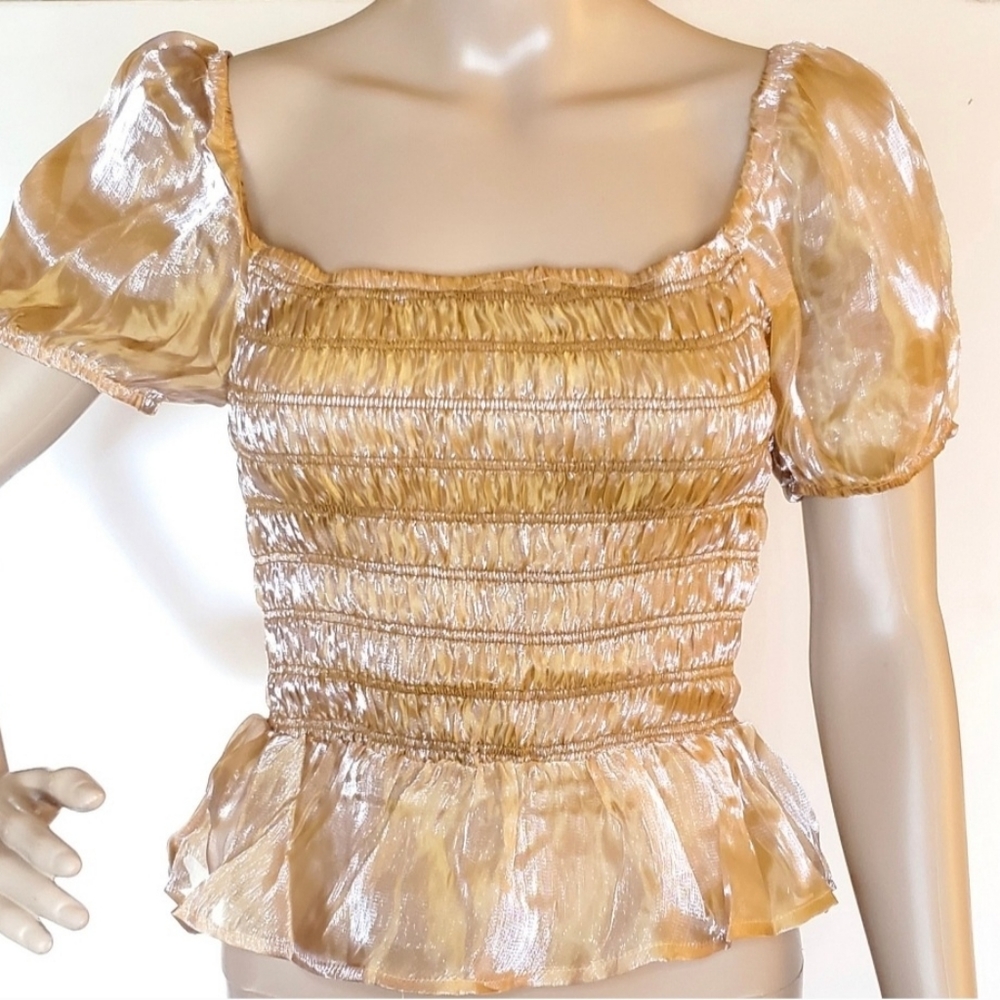 WOMEN TOP